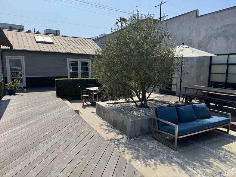 More Photos Of 612-624 Hampton Dr, Venice Loft Creative Space For Lease