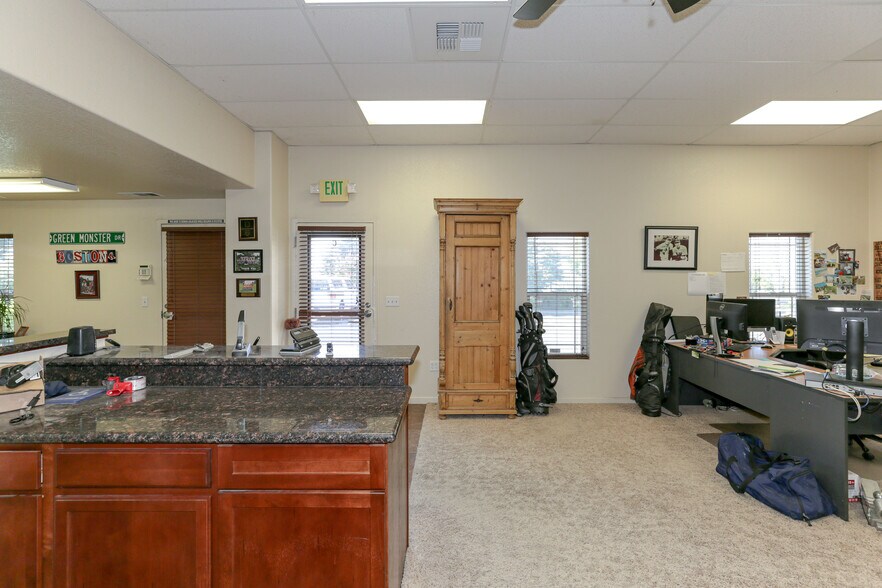 More Photos Of 128 Heron Way, Merced Light Manufacturing For Lease