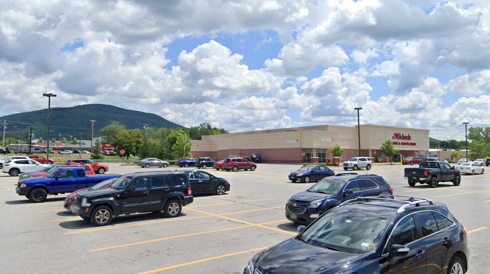 More Photos Of 241 S Main St, Rutland Unknown For Lease