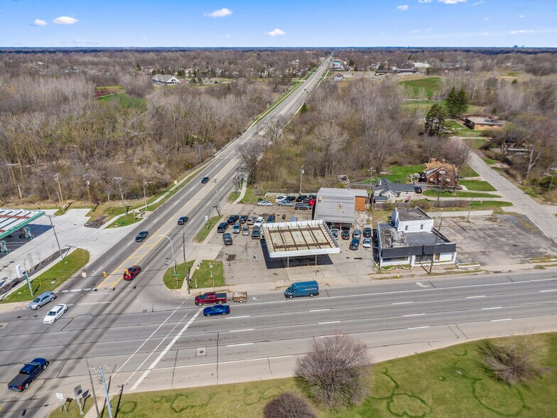 More Photos Of 2617 Middlebelt Rd, Inkster Auto Repair For Lease