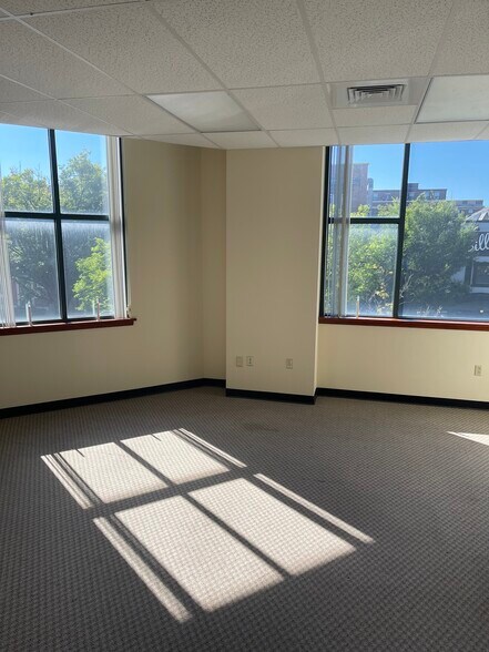 More Photos Of 1 E Broad St, Bethlehem Medical For Sale