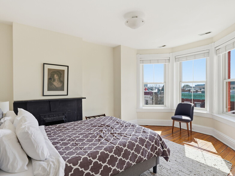 More Photos Of 8-10 E Main St, Richmond Apartments For Sale