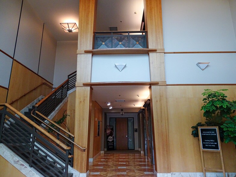 More Photos Of 1800 Blankenship Rd, West Linn Unknown For Lease