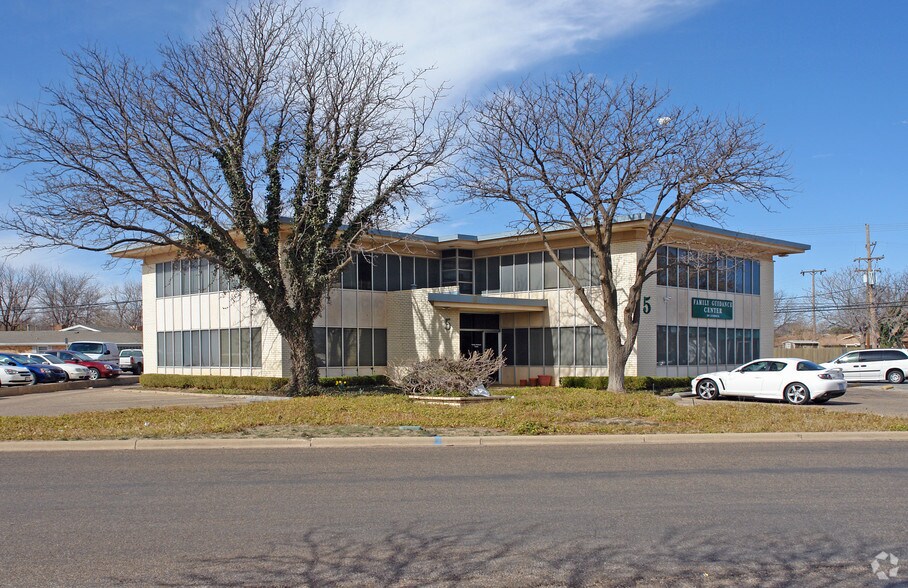 More Photos Of 5 Briercroft Office Park, Lubbock Office For Sale