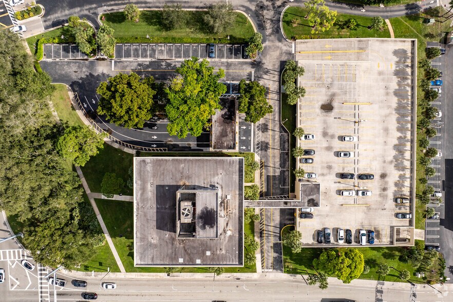 More Photos Of 4440 PGA Blvd, Palm Beach Gardens Office For Lease