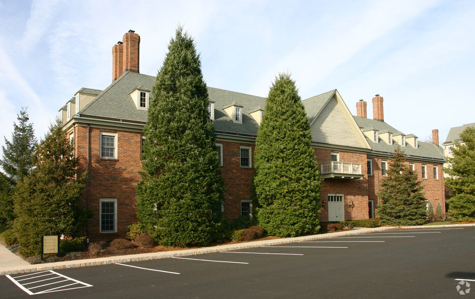 Primary Photo Of 67 Beaver Ave, Clinton Medical For Lease