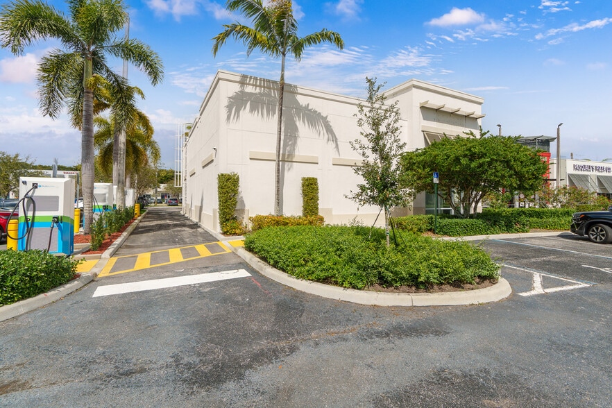 More Photos Of 4690 N State Road 7, Coconut Creek Unknown For Lease