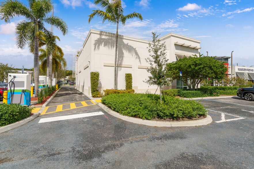 More Photos Of 4690 N State Road 7, Coconut Creek Unknown For Lease