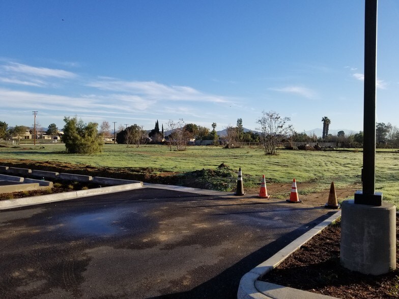 More Photos Of Bellgrave Ave & Etiwanda Ave @ Etiwanda Ave, Jurupa Valley Land For Lease