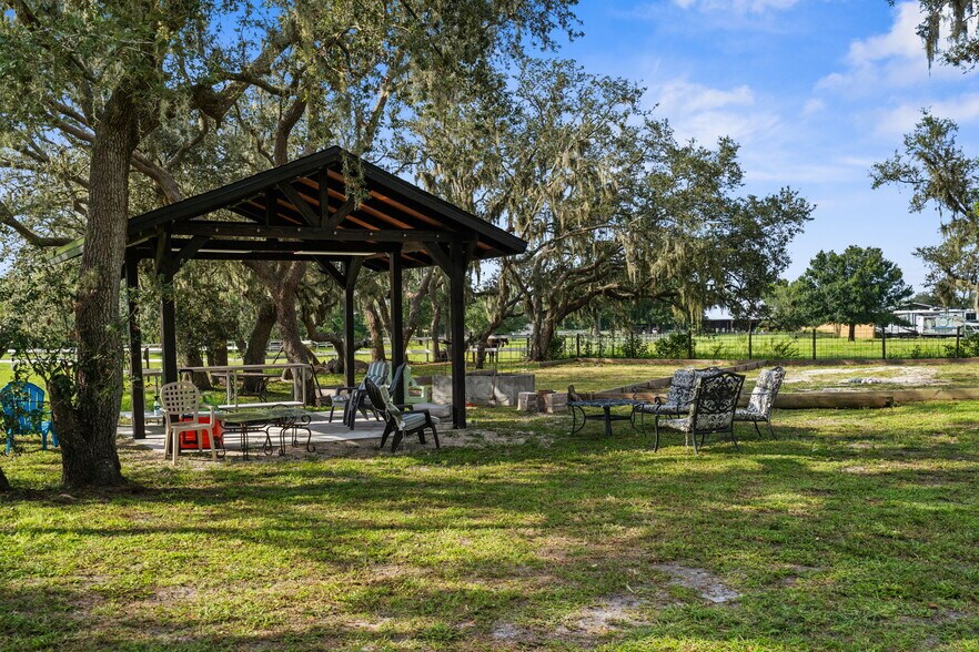 More Photos Of 22226 Sr 64, Bradenton Specialty For Sale