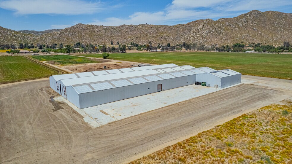 More Photos Of 35650 Hidden Springs Rd, Hemet Warehouse For Lease