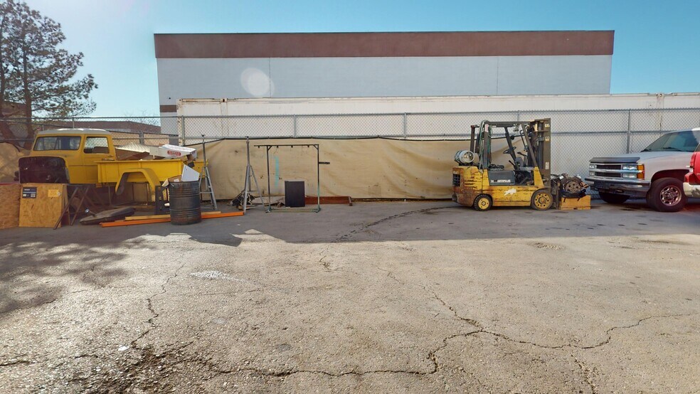 More Photos Of 3495 W Lake Mead Blvd, North Las Vegas Warehouse For Sale