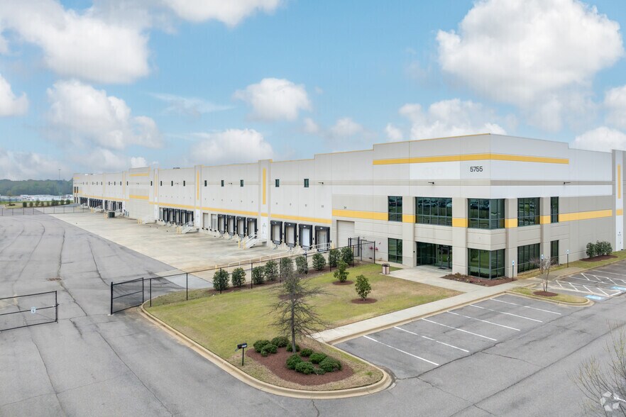 More Photos Of 5755 FedEx Ln, Olive Branch Warehouse For Lease