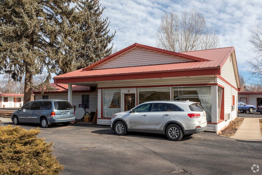 More Photos Of 928 N Lincoln Ave, Loveland Hotel For Sale