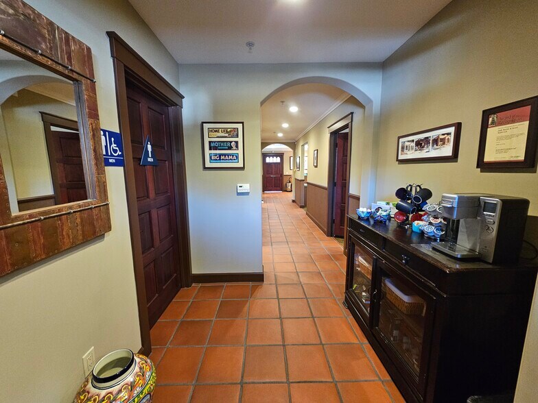 More Photos Of 1334 Chorro St, San Luis Obispo Office For Sale