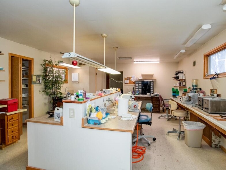 More Photos Of 413 Bridge St, Beaver Healthcare For Sale