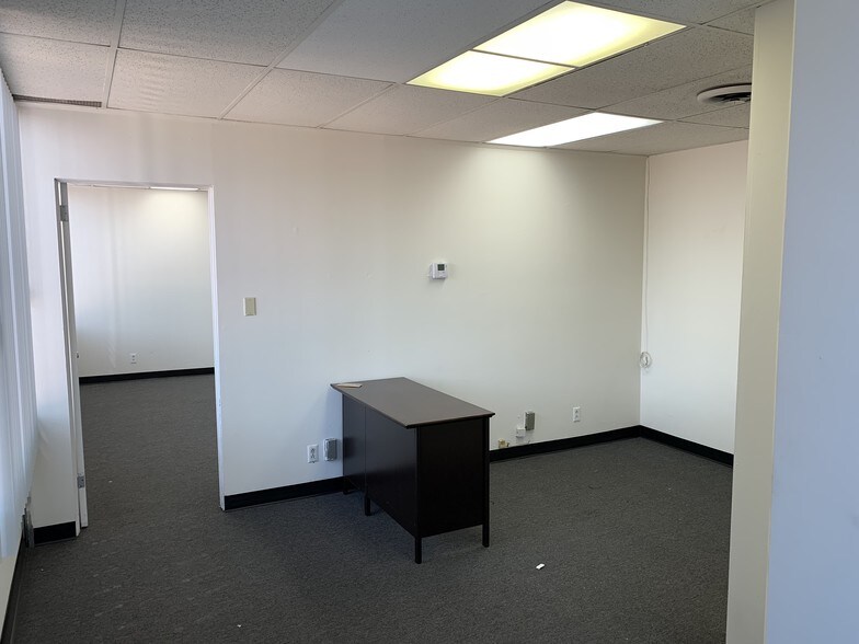 More Photos Of 650 W Duarte Rd, Arcadia Medical For Lease