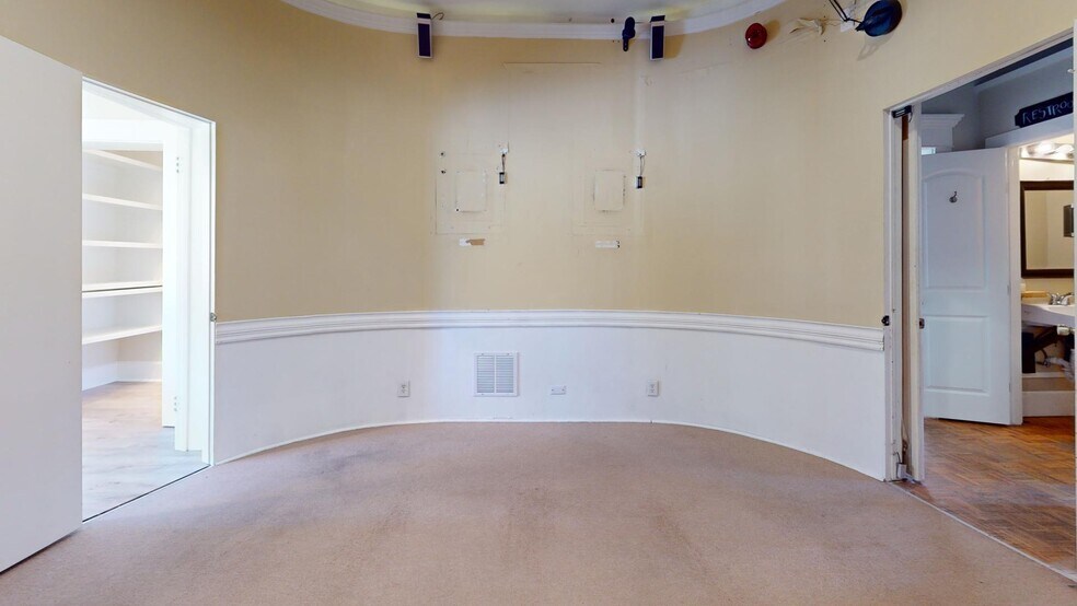 More Photos Of 1205 Rio Grande St, Austin Loft Creative Space For Lease