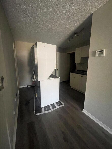 More Photos Of 2302 45th St, Galveston Office For Lease