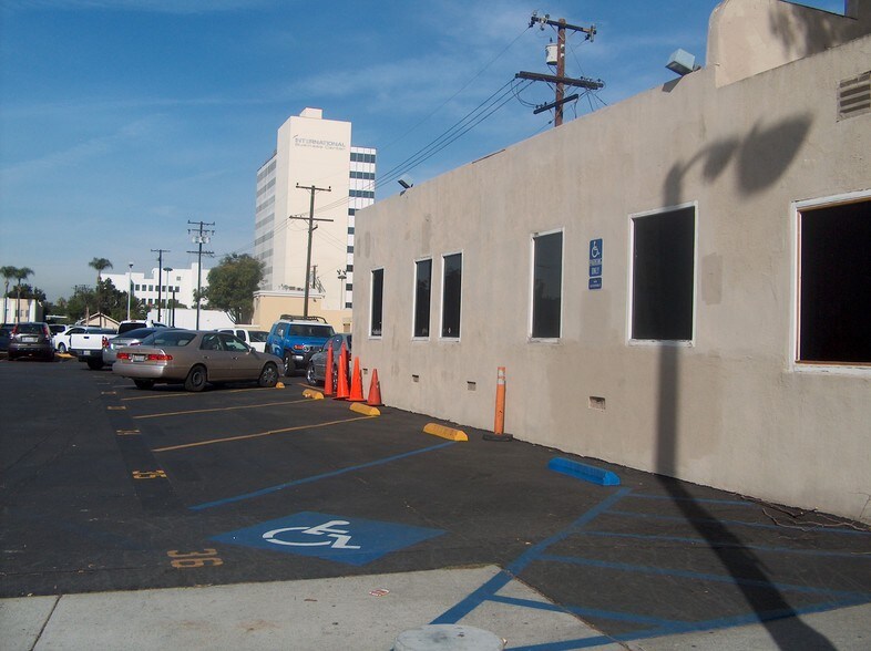 More Photos Of 301-311 W Civic Center Dr, Santa Ana Office For Lease
