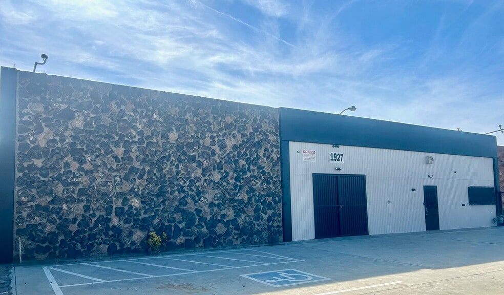 Primary Photo Of 1927 S Van Ness Ave, Fresno Warehouse For Lease