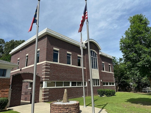 Primary Photo Of 1819 Fort Bragg Rd, Fayetteville Medical For Lease