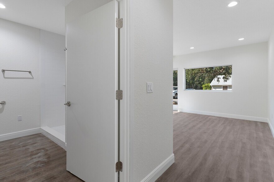 More Photos Of 2519 Highway 44 W, Inverness Office For Sale