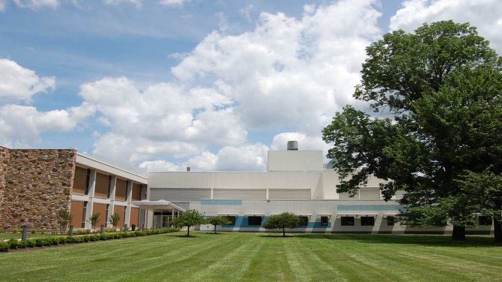 Primary Photo Of 727 Norristown Rd, Lower Gwynedd Research And Development For Lease
