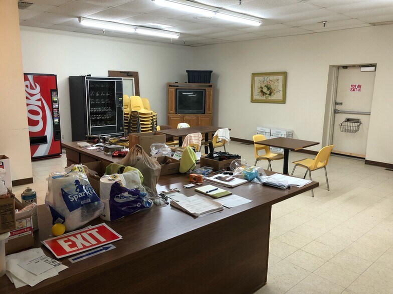 More Photos Of 1110 E Bristol Rd, Burton Medical For Lease