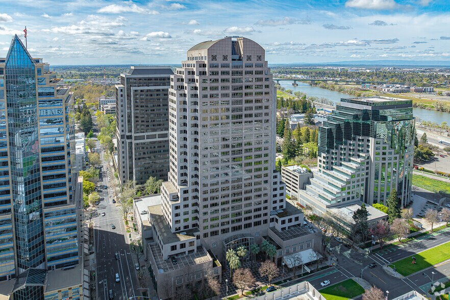 More Photos Of 400 Capitol Mall, Sacramento Office For Lease