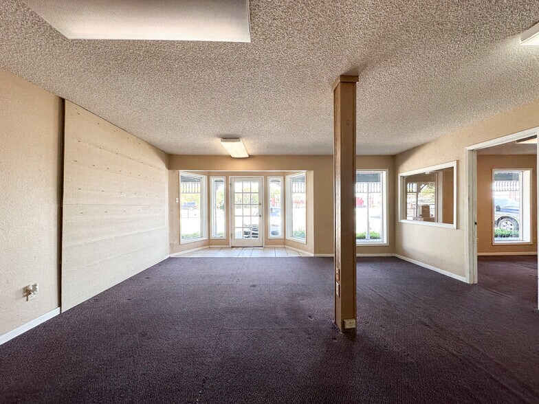 More Photos Of 2210 E Highway 190, Copperas Cove Freestanding For Sale