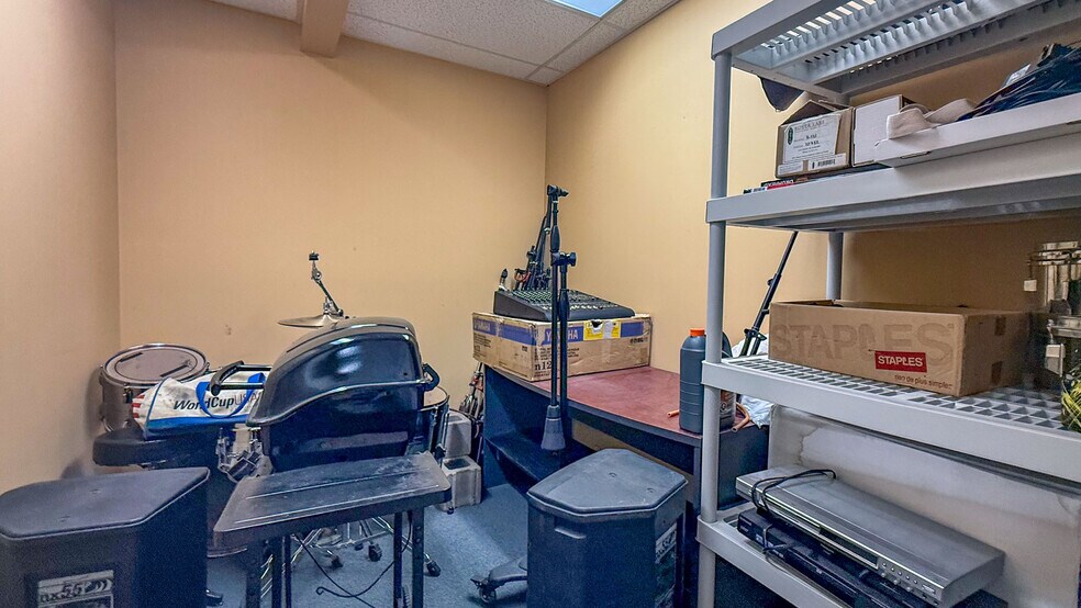 More Photos Of 2489 Main St, West Kelowna General Retail For Sale