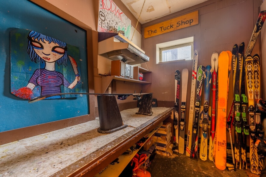 More Photos Of 892 6th Ave, Fernie Hospitality For Sale