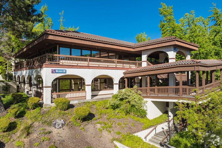 Primary Photo Of 4 Orinda Way, Orinda Coworking Space