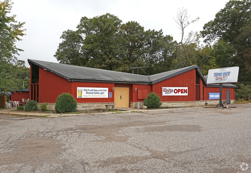 Primary Photo Of 7860 365th Street Way, Cannon Falls Restaurant For Sale