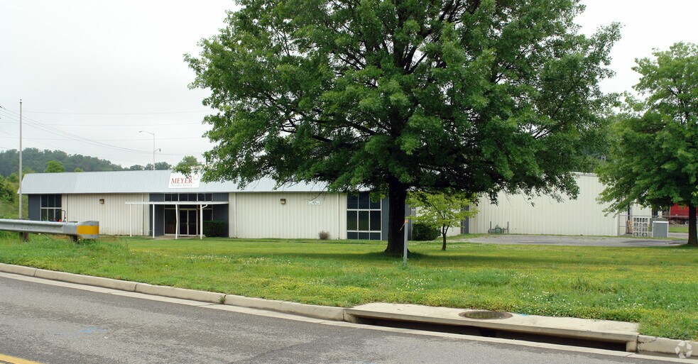 More Photos Of 3631 Aerial Way Dr, Roanoke Warehouse For Sale