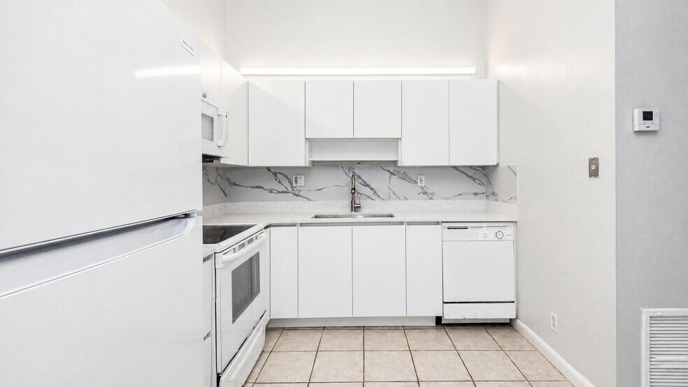 More Photos Of 11281 NW 39th St, Coral Springs Multifamily For Sale