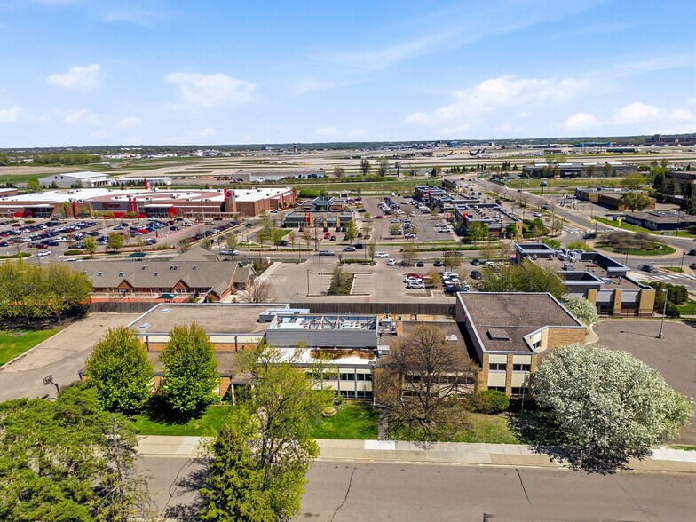 More Photos Of 6541 16TH Ave S, Richfield Schools For Lease