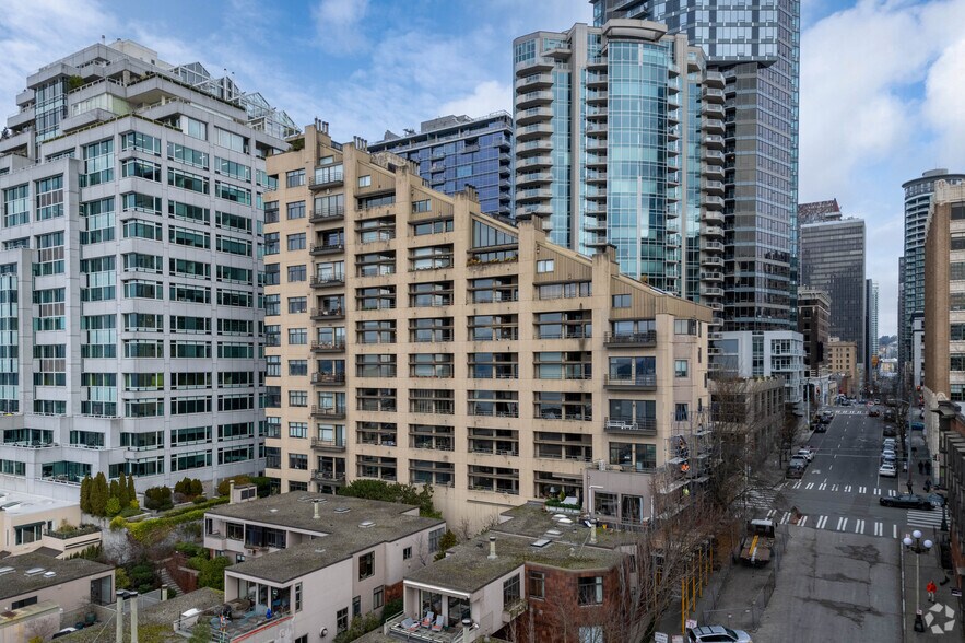 More Photos Of 2021 1st Ave, Seattle Apartments For Lease