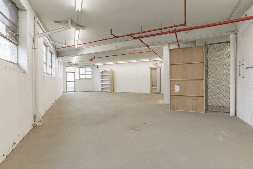 More Photos Of 80 Saddle River Rd, South Hackensack Warehouse For Lease