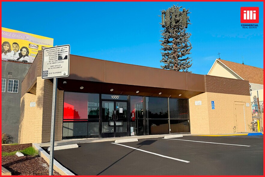 Primary Photo Of 1000 N La Brea Ave, Inglewood Fast Food For Lease