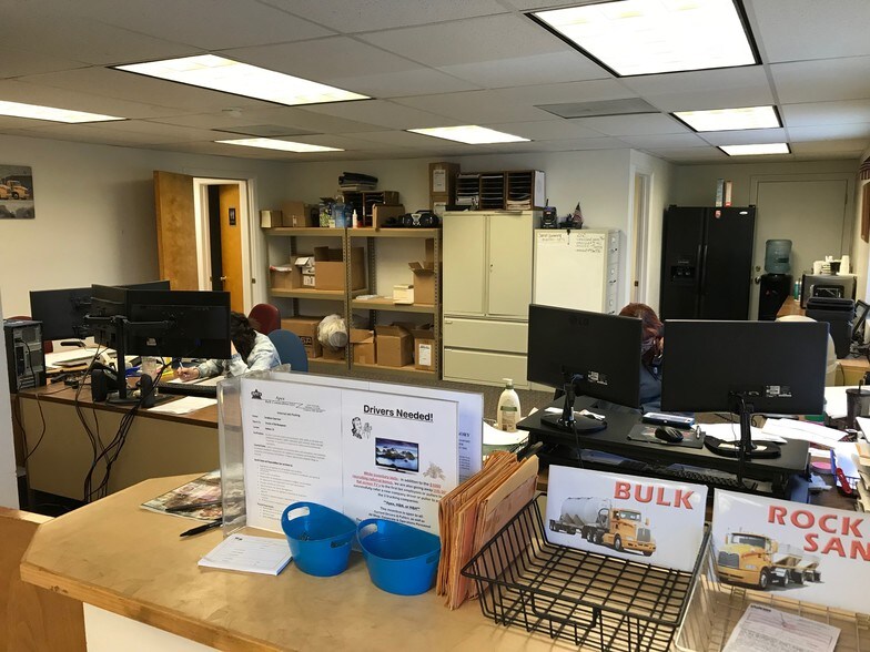 More Photos Of 501 W Foothill Blvd, Azusa Land For Lease