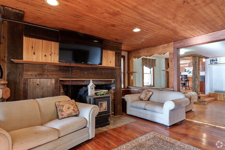 More Photos Of 4966 NY-414, Burdett Specialty For Sale