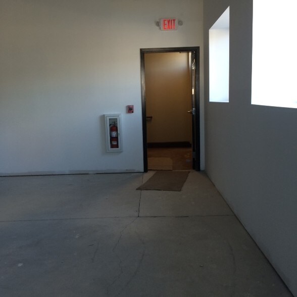 More Photos Of 670 Washington St, Attleboro Office For Lease