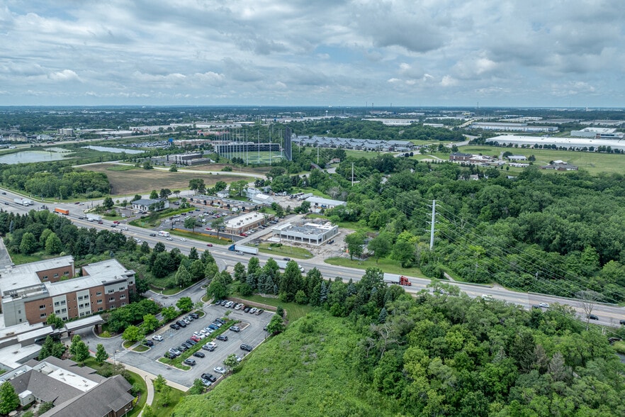 More Photos Of 4S040 N Route 59, Naperville Storefront Retail Residential For Lease