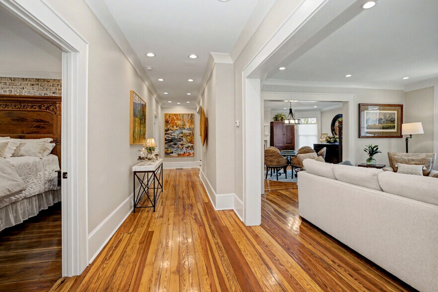 More Photos Of 36 Broad St, Senoia Office For Sale