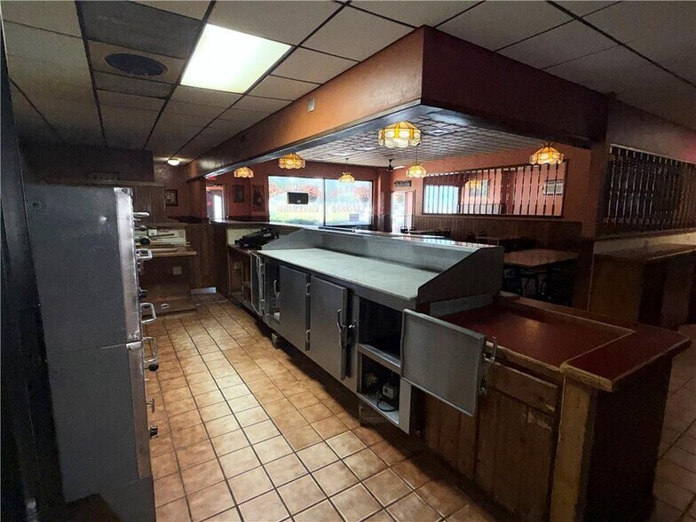 More Photos Of 24 Oneida St, Oneonta Restaurant For Sale
