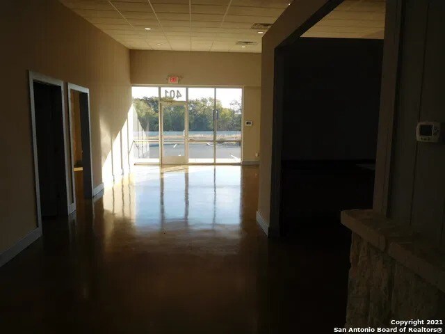 More Photos Of 8603 U.S. 281 N, Spring Branch Research And Development For Sale
