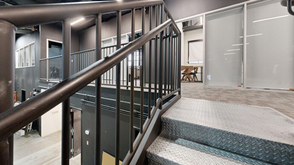 More Photos Of 550 Somerset Ter NE, Atlanta General Retail For Lease