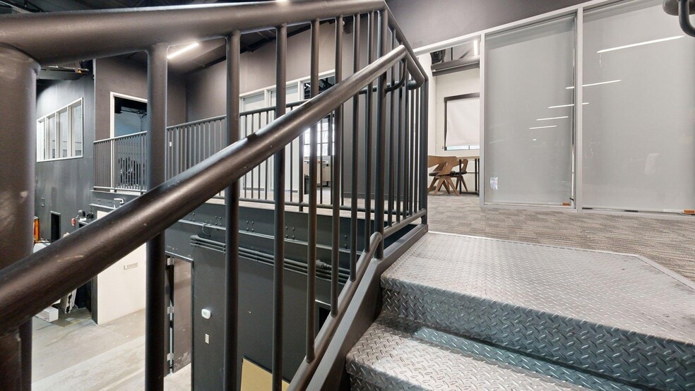 More Photos Of 550 Somerset Ter NE, Atlanta General Retail For Lease